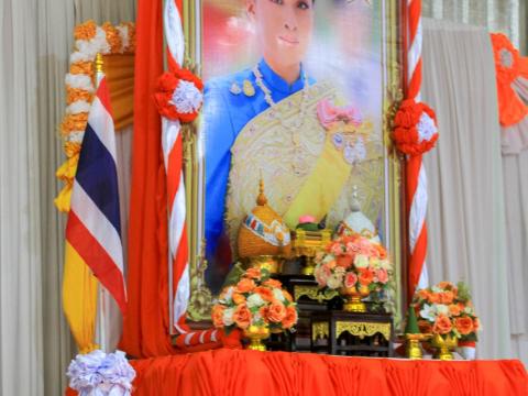 พิธีเจริญพระพุทธมนต์เจริญภาวนา