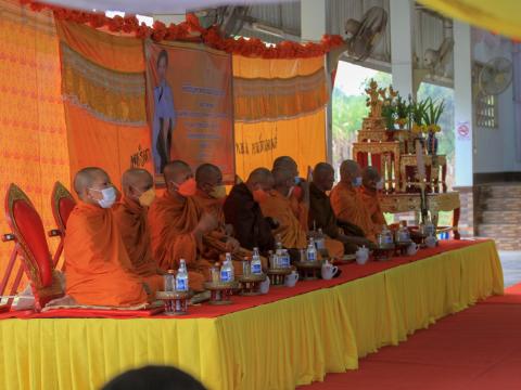 พิธีเจริญพระพุทธมนต์เจริญภาวนา