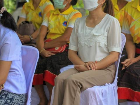 พิธีเจริญพระพุทธมนต์เจริญภาวนา