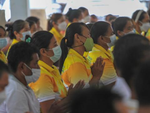 พิธีเจริญพระพุทธมนต์เจริญภาวนา