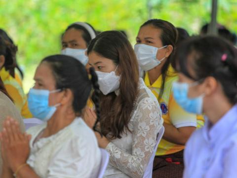 พิธีเจริญพระพุทธมนต์เจริญภาวนา