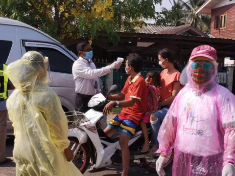 รวมรูปภาพ : ตำบลหนองชัยศรี ร่วมป้องกันการแพร่ระบาดของเชื้อไวรัสโ