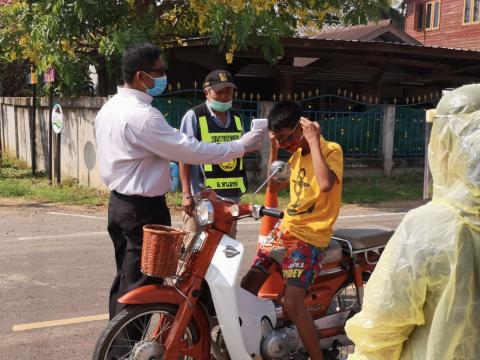 รวมรูปภาพ : ตำบลหนองชัยศรี ร่วมป้องกันการแพร่ระบาดของเชื้อไวรัสโ